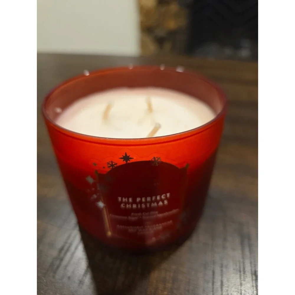 Bath and Body Works The Perfect Christmas 3 Wick Scented Candle 14.5 oz No Lid